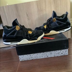 Jordan 4 Retro Royalty